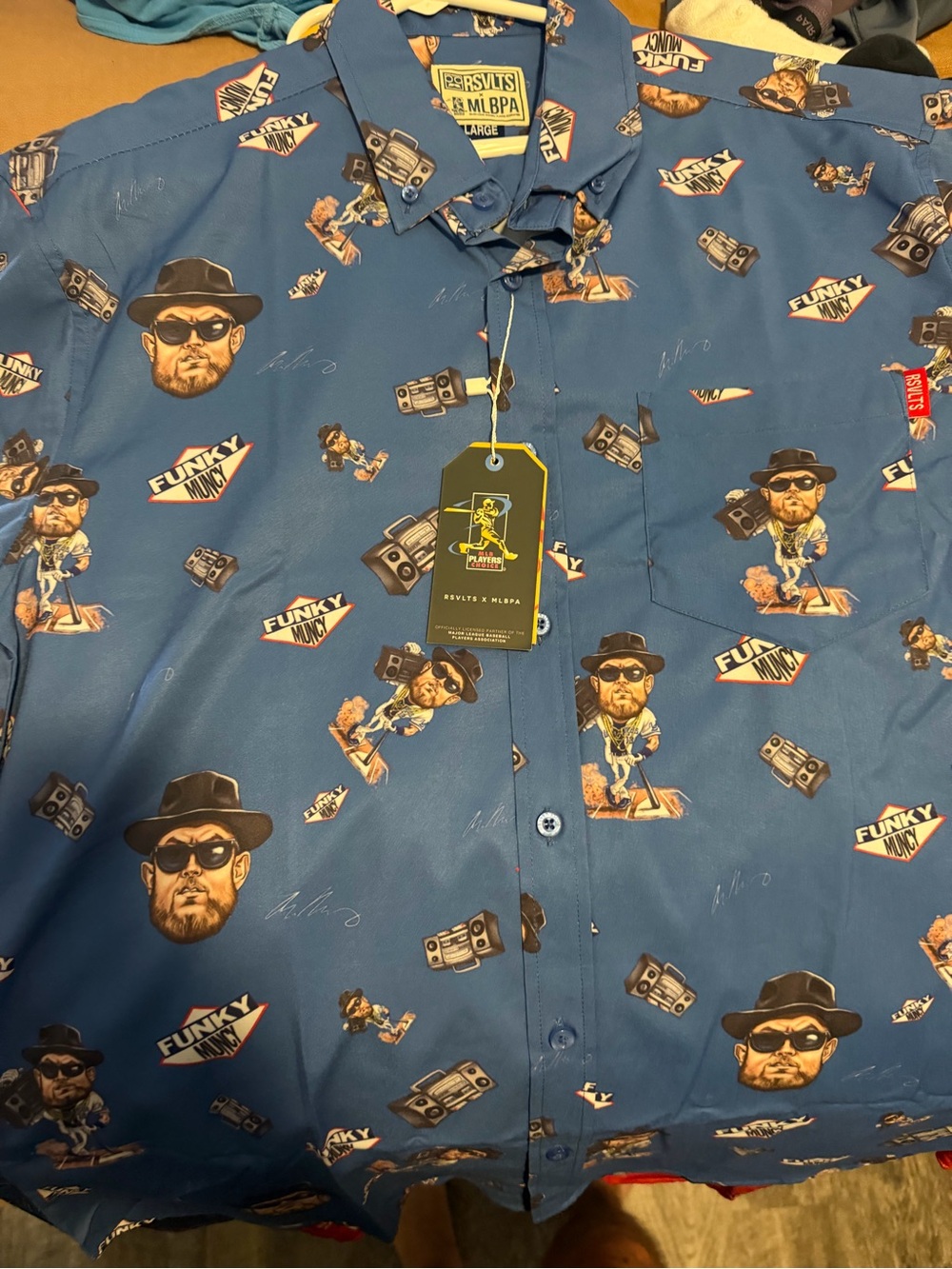 Max Muncy Size Large LA Dodgers Men’s Blue Graphic Button-Up Shirt RSVLTS